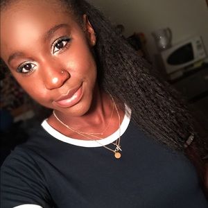 Meet your Posher, Jasmine