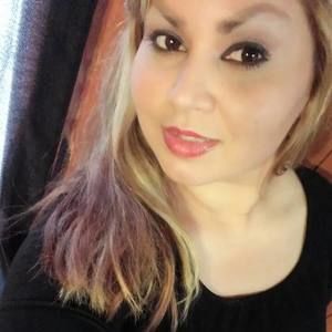 Meet your Posher, Adriana