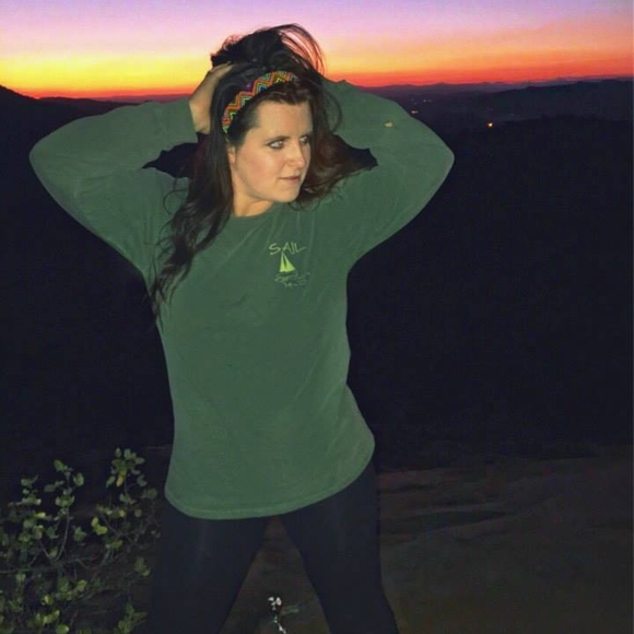 Meet your Posher, Alyssa - Picture 1 of 1