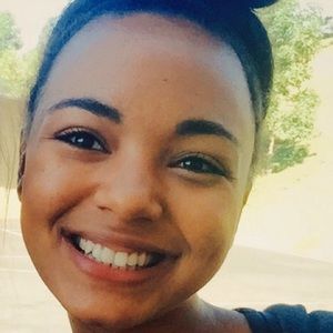 Meet your Posher, Anika