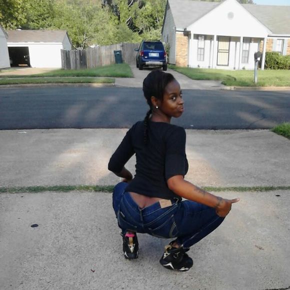 Meet your Posher, Lyshundria - Picture 1 of 1