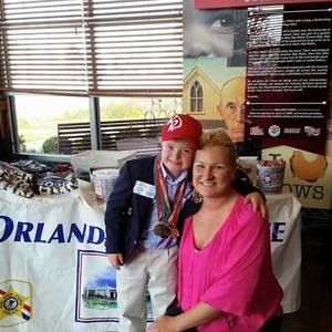 Meet your Posher, Dana