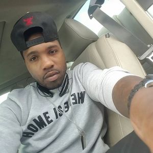 Meet your Posher, Derrick