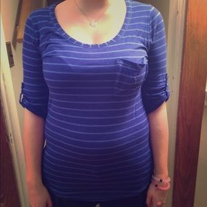 Striped 3/4 sleeve. Gently worn &super comfy :)!
