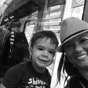 Meet your Posher, Candace