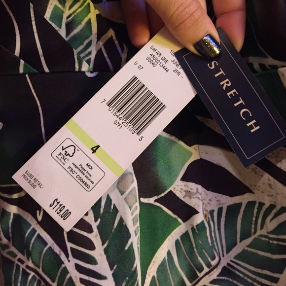 Jones New York Signature halter dress - Picture 3 of 7