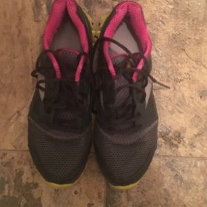 Reebok tennis shoes, size 9