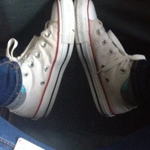 White converse size 6 in women's
