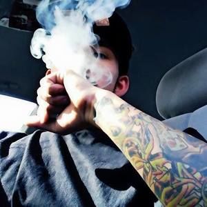 Meet your Posher, Aaron