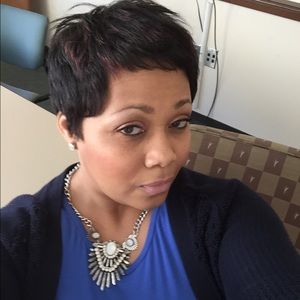 Meet your Posher, Dana