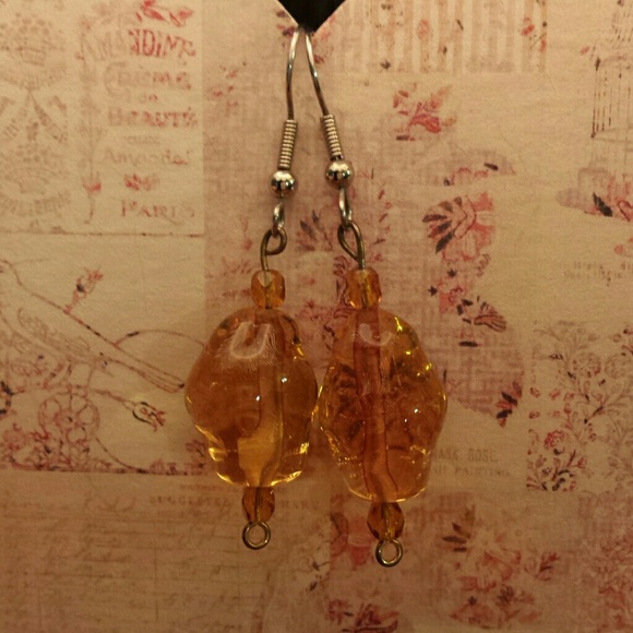 Gold hue earrings