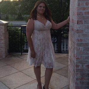 Meet your Posher, Debbie