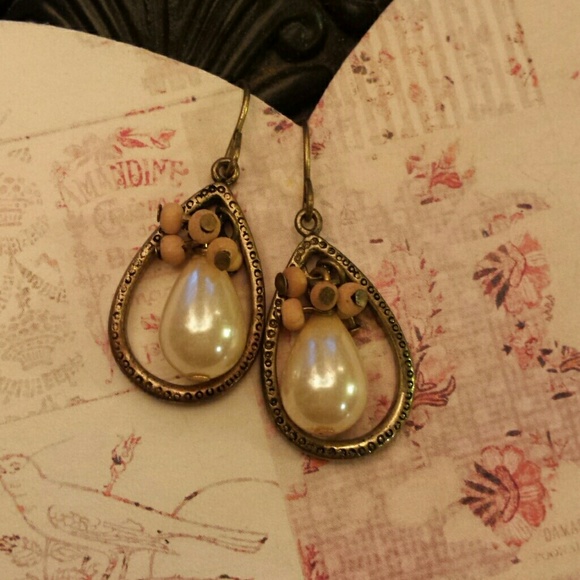 2 for 1 on jewelry. Teardrop Dangling pearls