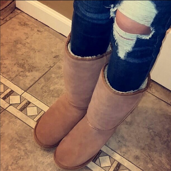 UGG TALL CHESTNUT BOOTS