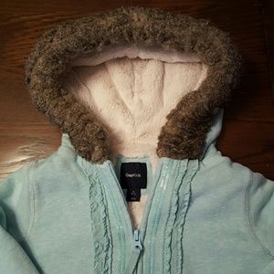 Gap kids fur lined hoodie size small 6-7