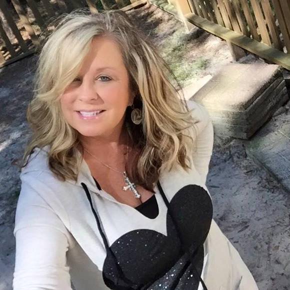 Meet your Posher, Cathy