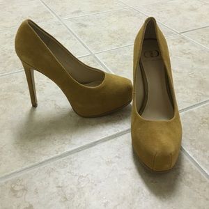 Brand new kelsi dagger heels