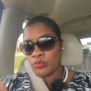 Meet your Posher, Shanaye