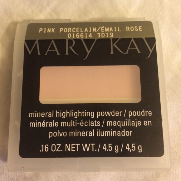 Mineral highlighting powder