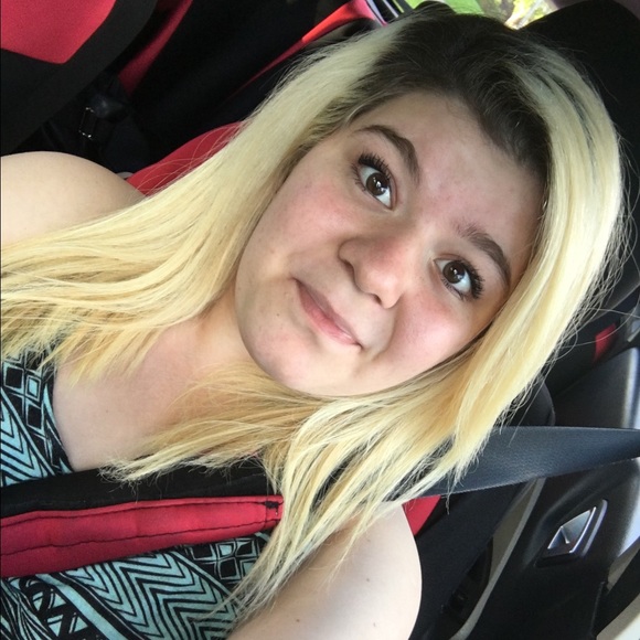 Meet your Posher, Florencia - Picture 1 of 1