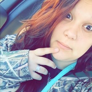 Meet your Posher, Kelly