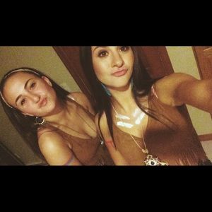 Meet your Posher, Caroline