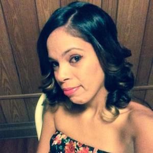 Meet your Posher, Damaris