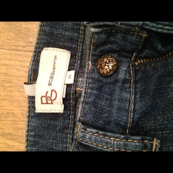 BCBG jeans - Picture 1 of 2