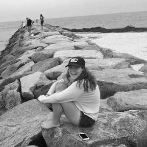 Meet your Posher, Julie