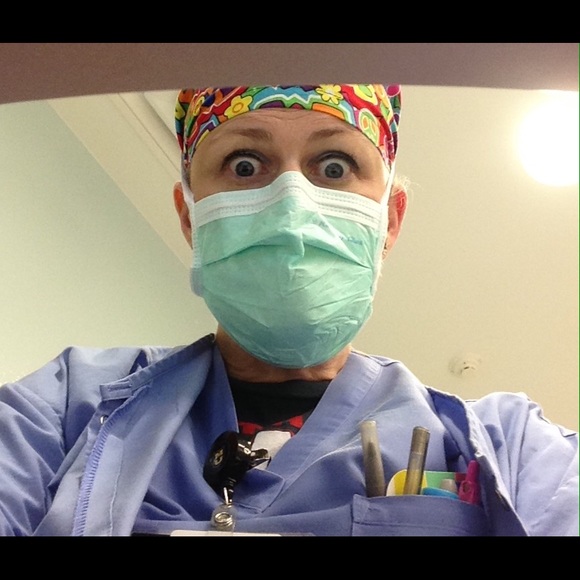 Meet your Posher, Jennifer - Picture 1 of 1