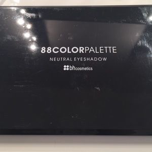 BH Cosmetics 88 Neutral Eyeshadow Palette