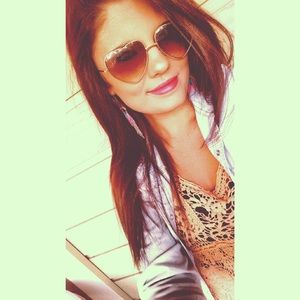 Meet your Posher, Kelsey