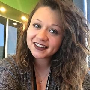 Meet your Posher, Alyssa