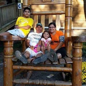 Meet your Posher, Stephanie