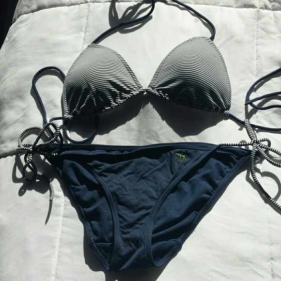 Blue&White Striped Abercrombie Bikini