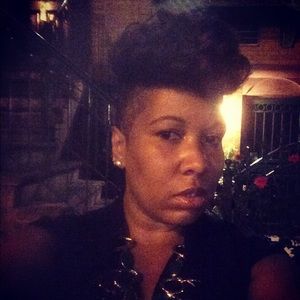 Meet your Posher, Pia