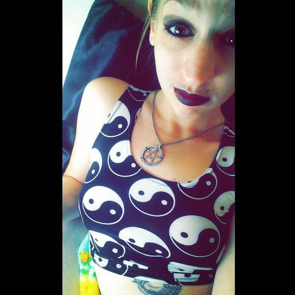 Meet your Posher, Catherine - Picture 1 of 1