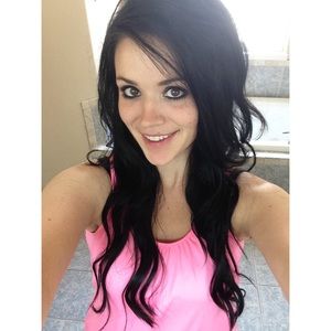 Meet your Posher, Carly