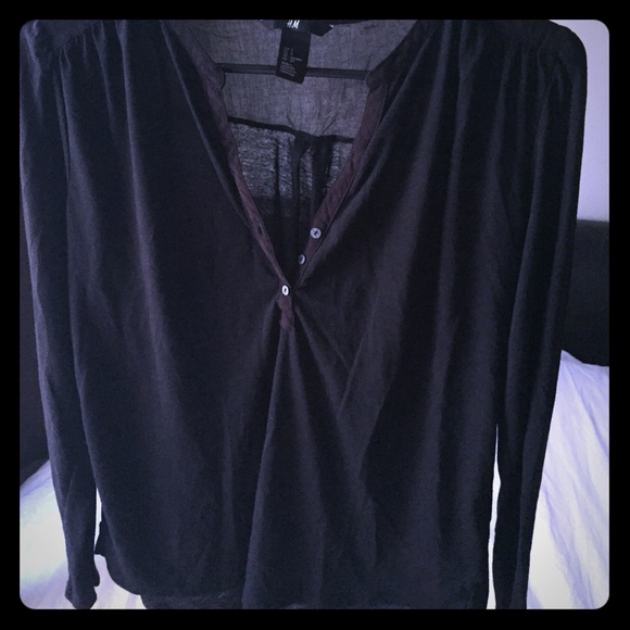 Black H&M 3 button top - Picture 1 of 2