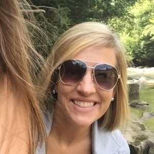 Meet your Posher, Megan