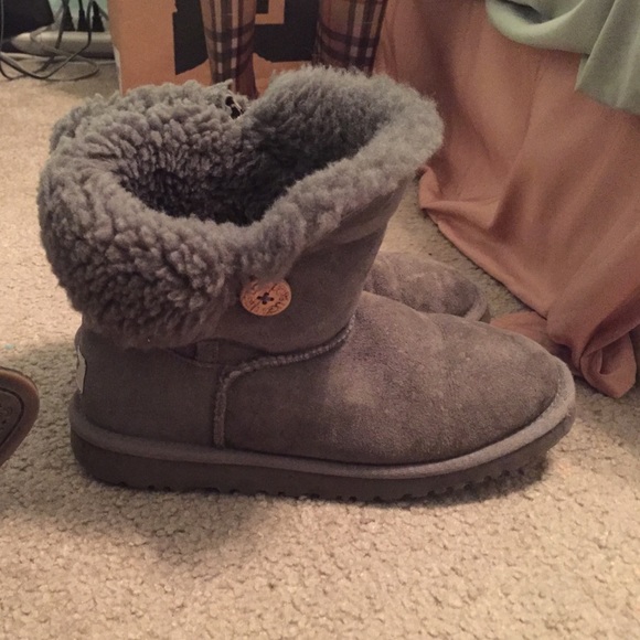 Grey Bailey Button Uggs