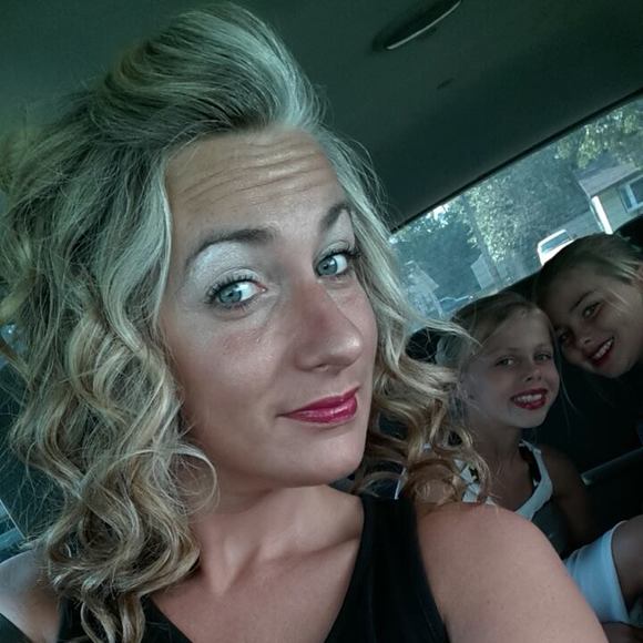 Meet your Posher, Nicky - Picture 1 of 1