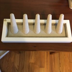 Stella and dot ring display