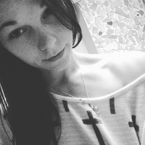 Meet your Posher, Alicia