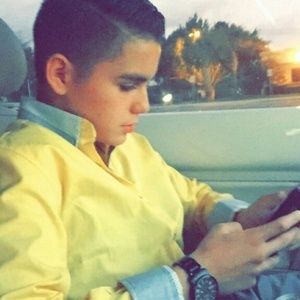 Meet your Posher, Noe