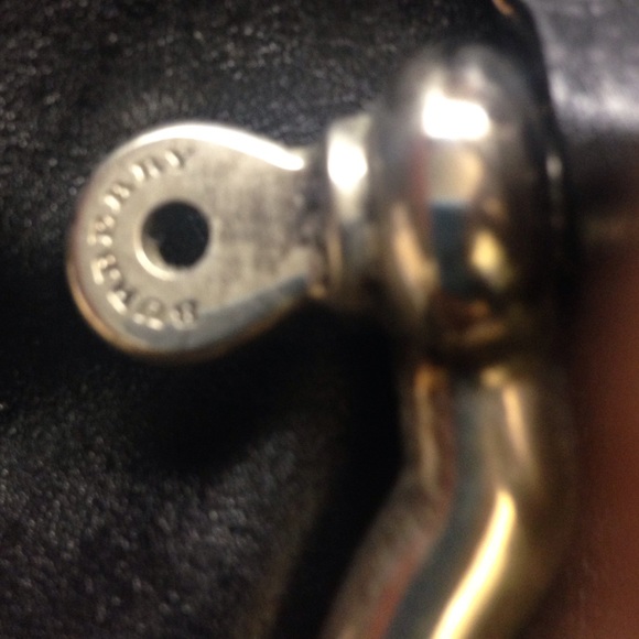 Authentic Black vintage bag no serial numbers - Picture 2 of 4