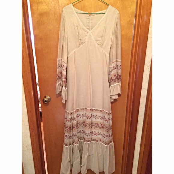 Vintage dress😍