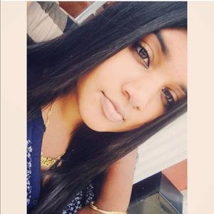 Meet your Posher, Sonia