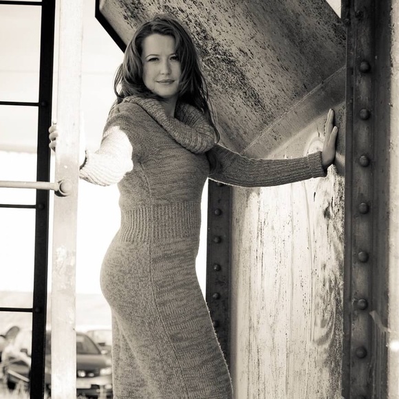 Meet your Posher, Maxine - Picture 3 of 4