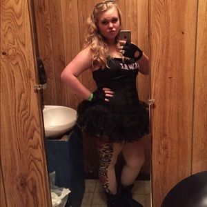 Meet your Posher, Casey